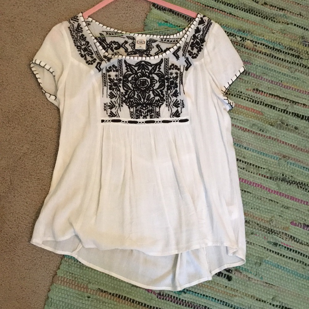 Embroidered black and white top